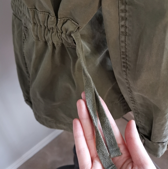 Classic Utility Jacket - Picture 3 of 9